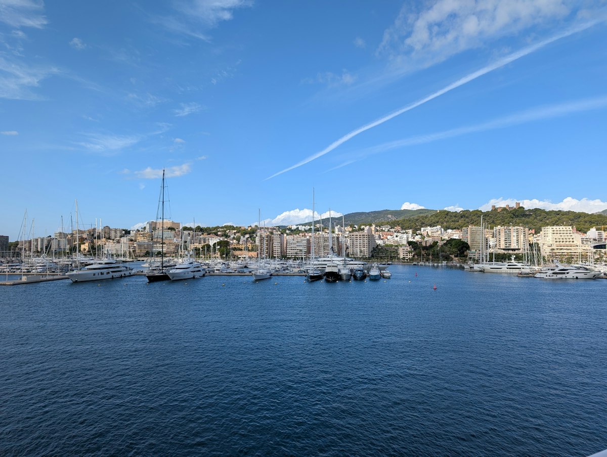 Boote in einer Marina